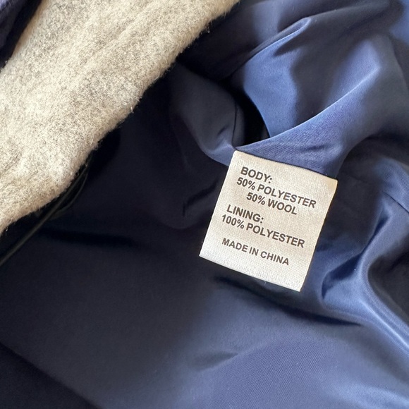 Preppy Qilo Poly-Wool Navy and Gray Colorblock Coach Jacket - Picture 5 of 5